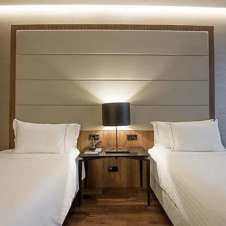 Bessahotel Liberdade Готель 4*