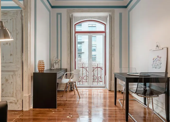 بيساهوتيل ليبردادي فندق